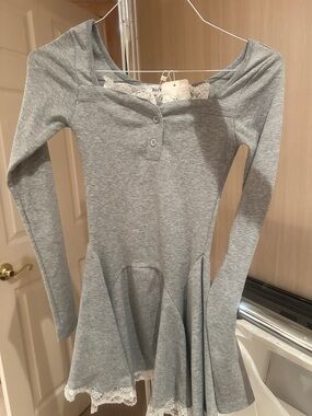 NEW Girls' Grey Long-Sleeve Lace-Hem Dress